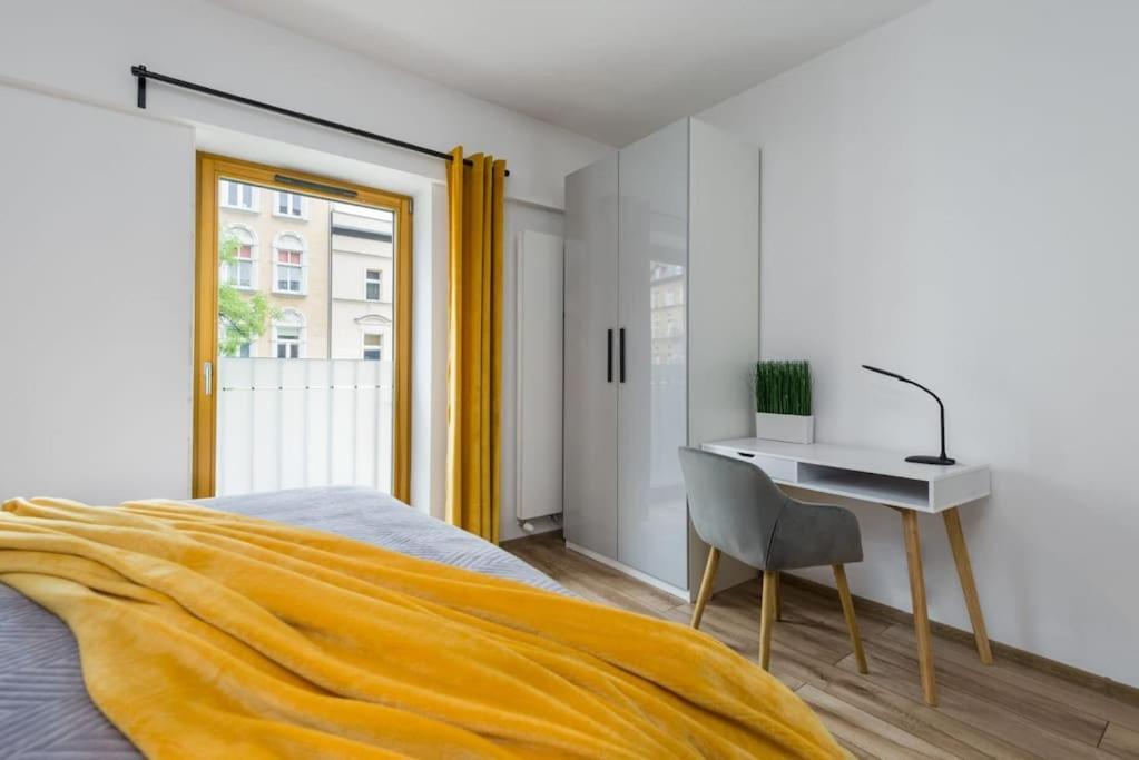 Zygmunta Starego 2-bedroom Apartment